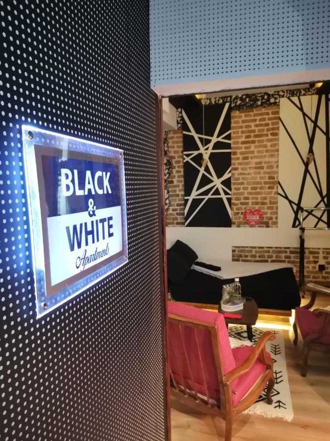 Studio Apartman Black & White Centar Sarajevo Free Parking Exteriör bild